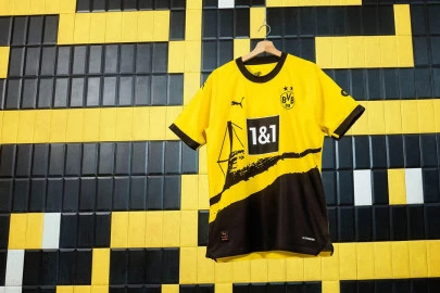 post-camiseta-borussia-portada en tamaño grande.webp